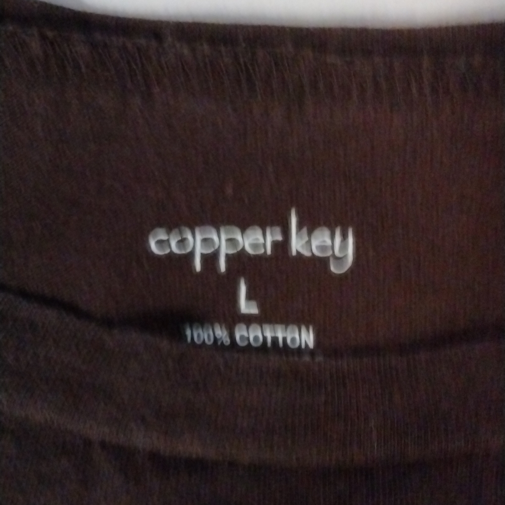 Copper key Tee Large - Picture 2 of 2